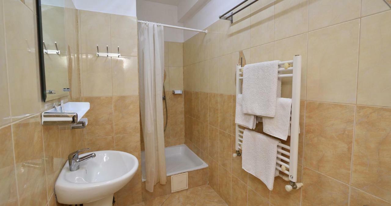 Hotel Taco Βουκουρέστι Εξωτερικό φωτογραφία