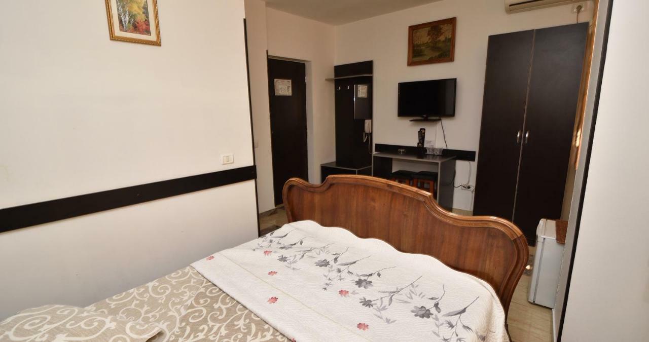 Hotel Taco Βουκουρέστι Εξωτερικό φωτογραφία